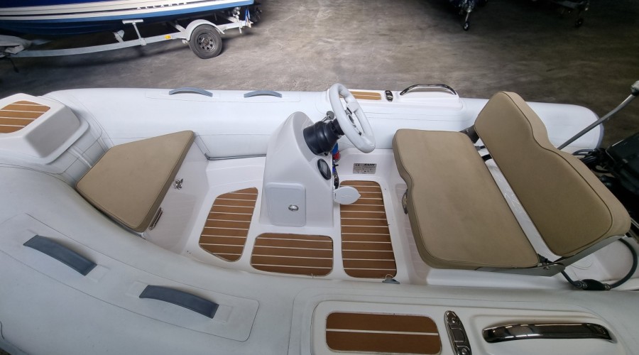 Sur Marine ST290 Luxury Tender met Yamaha F20GEPL